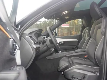 XC90 T8 Ultra Dark Hybrid Pano 360 B&W FourC AHK