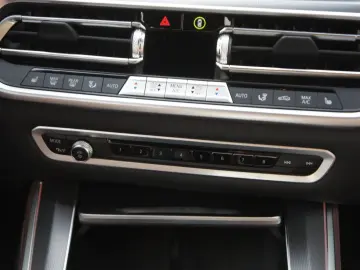 X5 xDrive 45e M Sport ACC LUFT 360 LEDER 20Z