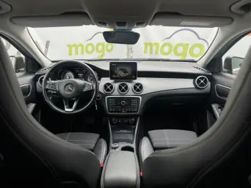MERCEDES GLA 200D