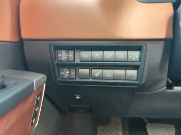 Toyota Sequoia Ediția 1794 4WD i-FORCE MAX