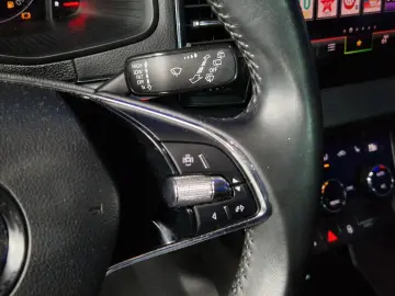 SKODA KAROQ STYLE DSG 150CP