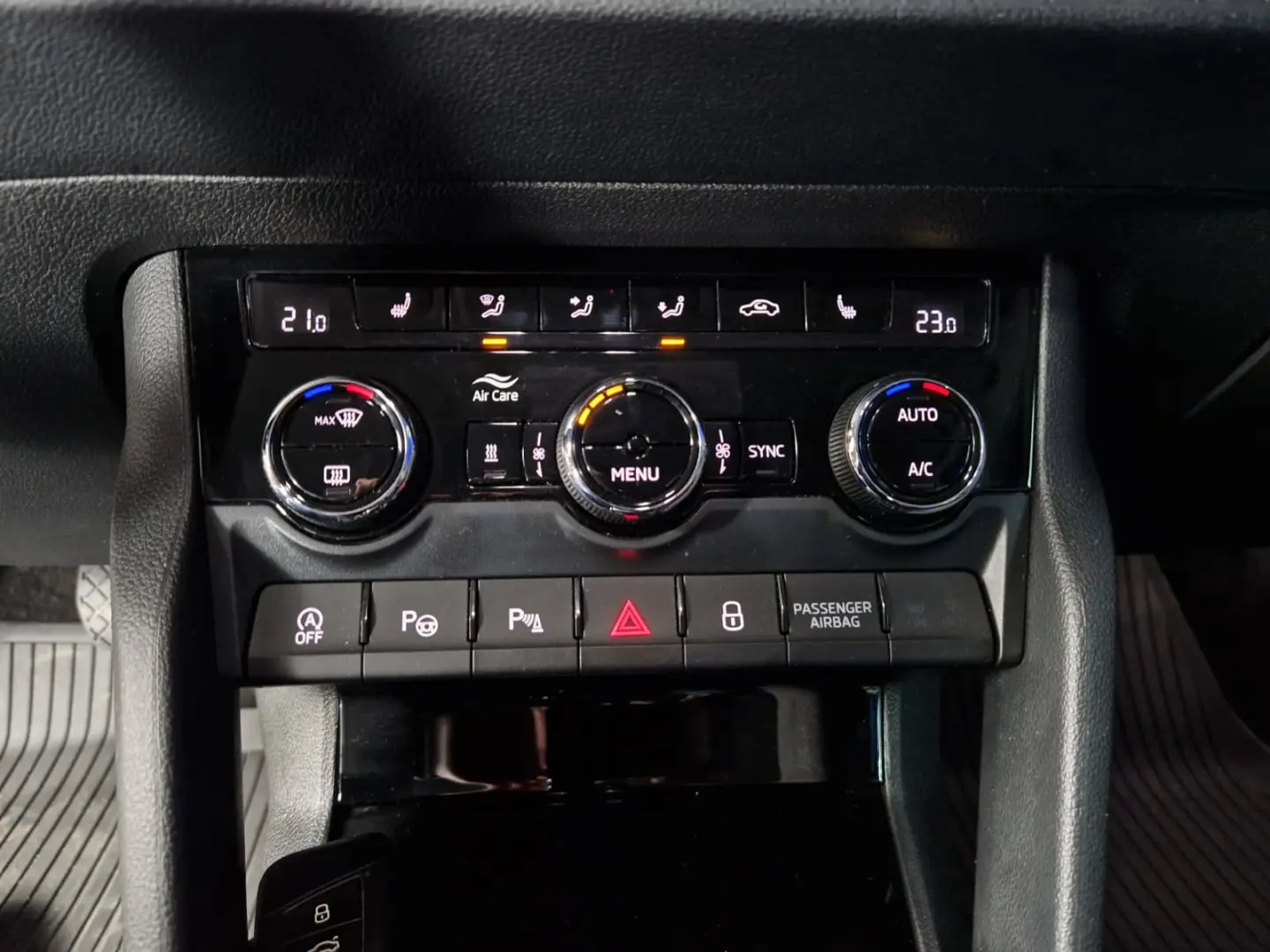 SKODA KAROQ STYLE DSG 150CP