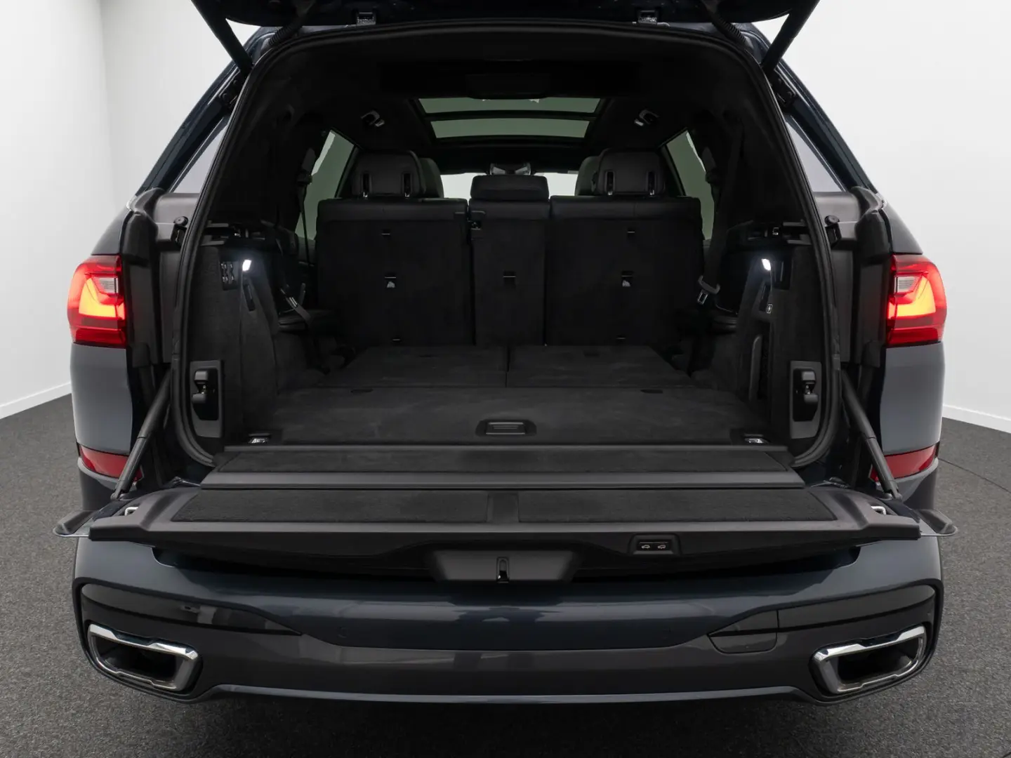 X7 xD40d M Sport Panorama 360 Laser HUD SoftClos