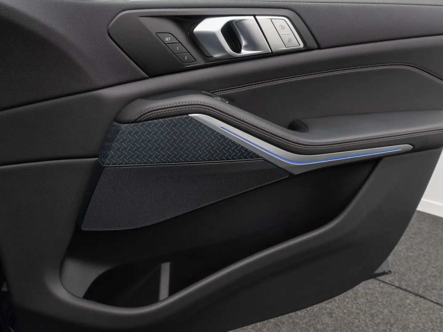 X7 xD40d M Sport Panorama 360 Laser HUD SoftClos