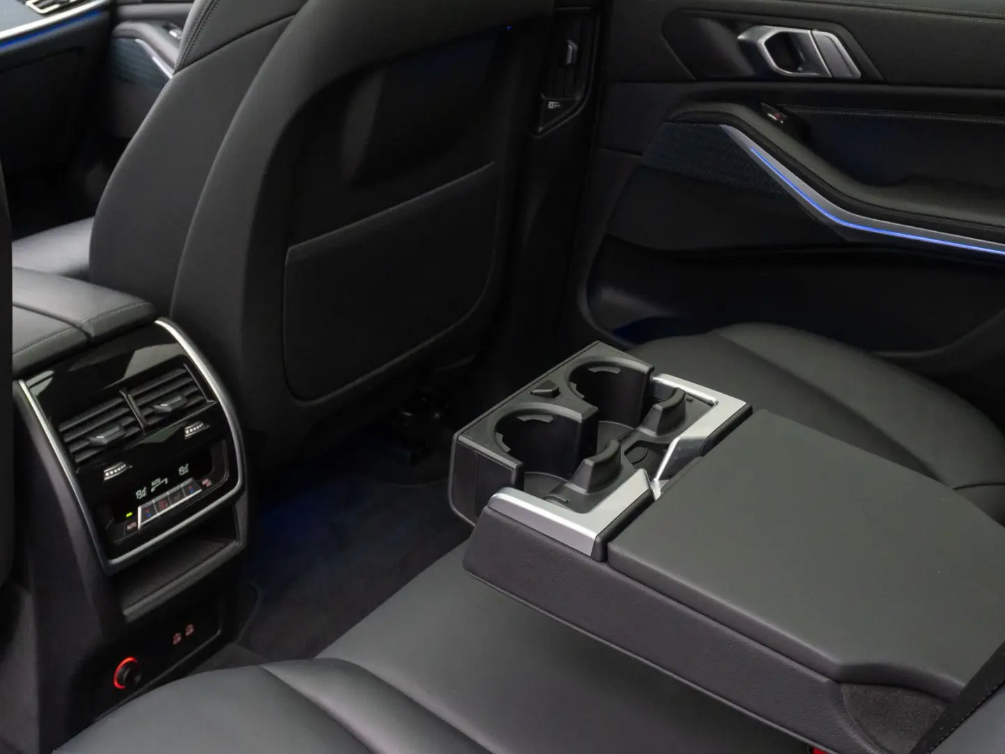 X7 xD40d M Sport Panorama 360 Laser HUD SoftClos