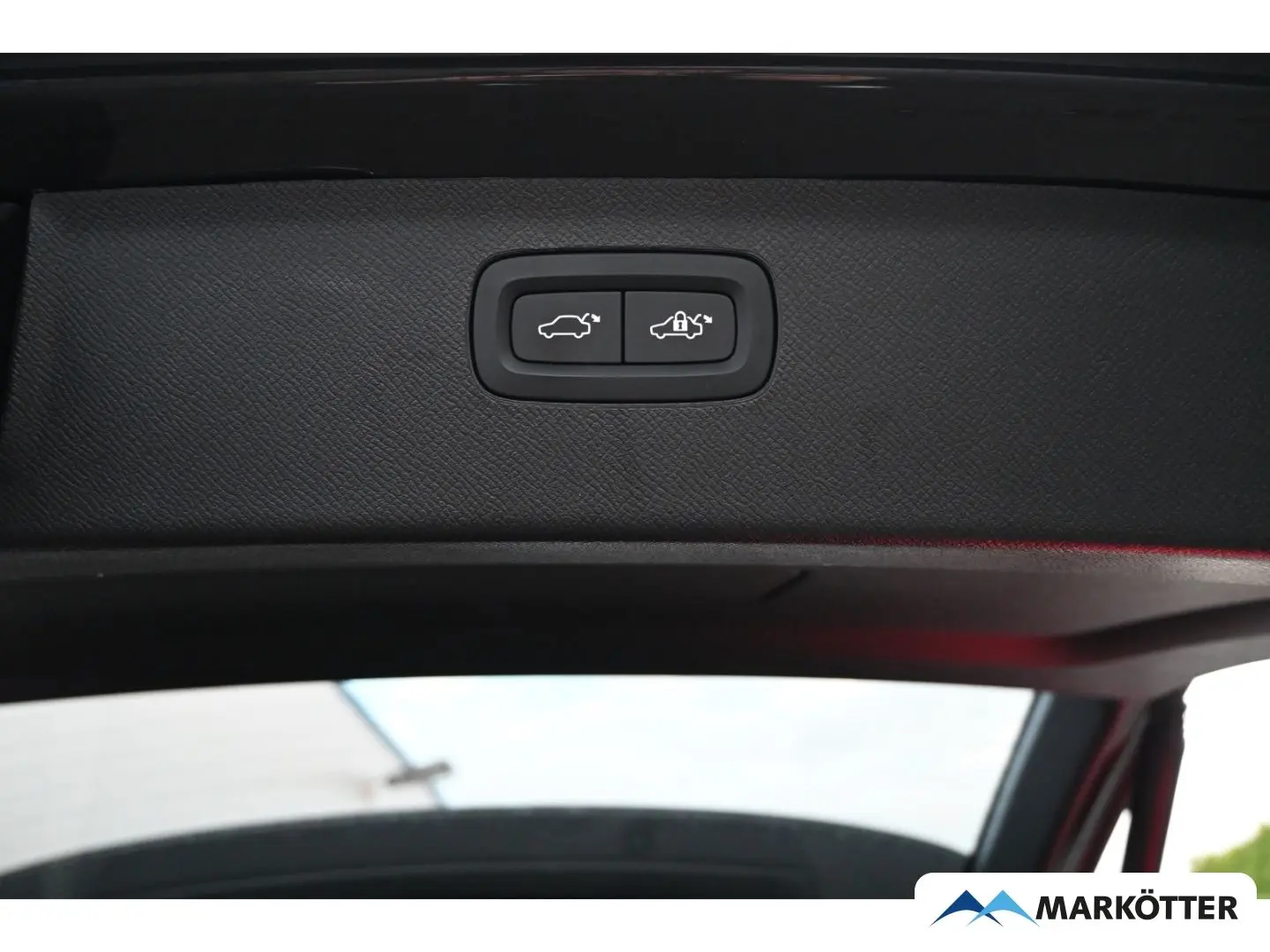 XC90 T8 AWD Ultimate Dark ACC Luft Massage Pano