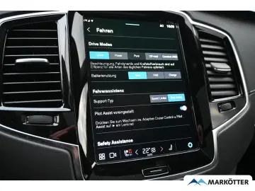 XC90 T8 AWD Ultimate Dark ACC Luft Massage Pano