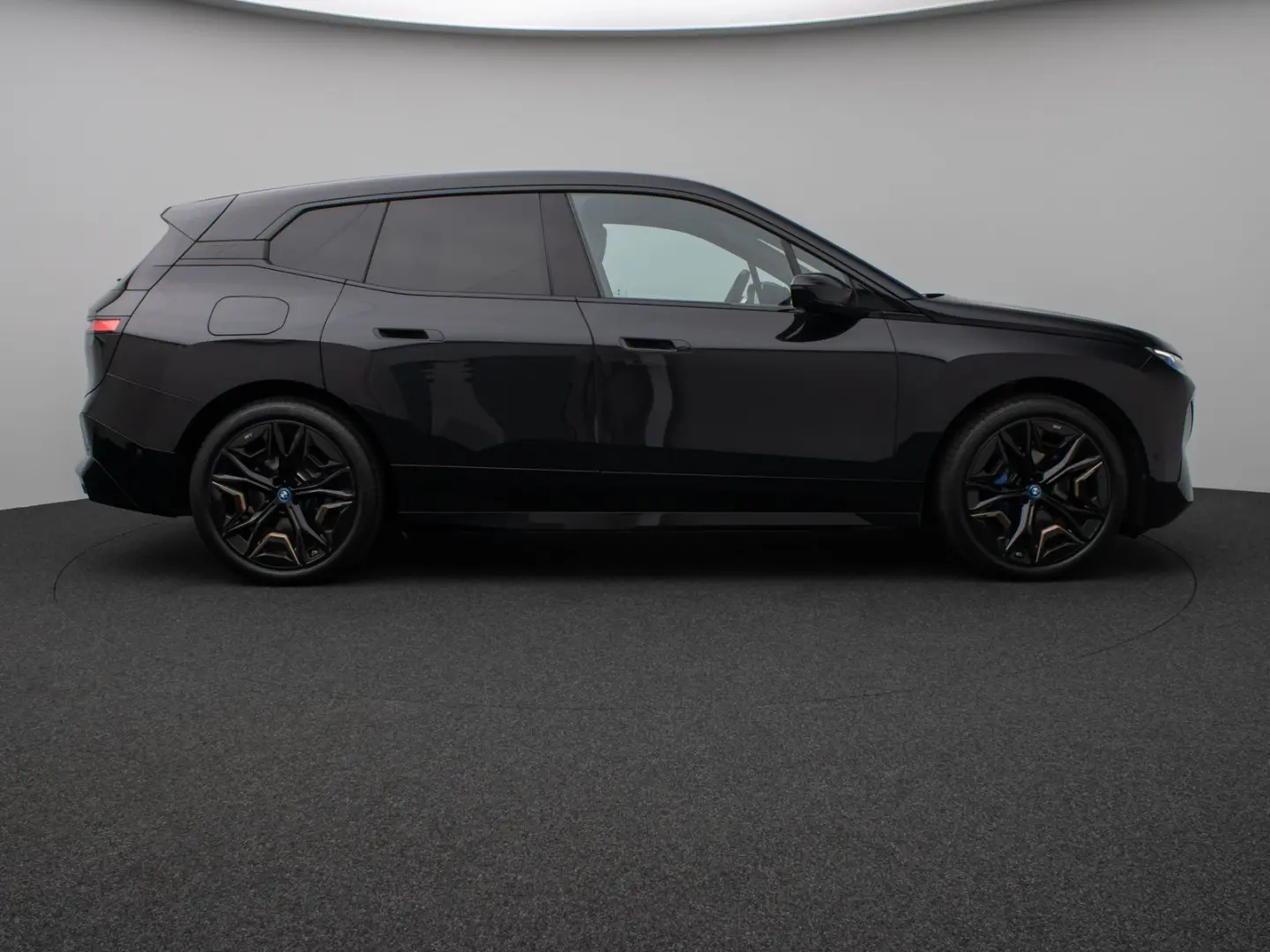 iX M60 360 Laser B&W DAB SoftCL ACC AHK 22Zoll