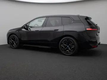 iX M60 360 Laser B&W DAB SoftCL ACC AHK 22Zoll