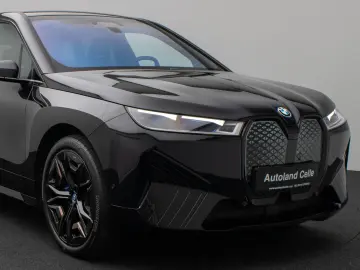 iX M60 360 Laser B&W DAB SoftCL ACC AHK 22Zoll