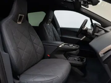 iX M60 360 Laser B&W DAB SoftCL ACC AHK 22Zoll