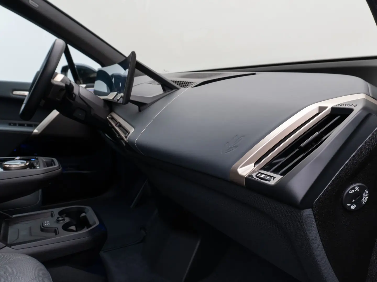 iX M60 360 Laser B&W DAB SoftCL ACC AHK 22Zoll