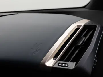 iX M60 360 Laser B&W DAB SoftCL ACC AHK 22Zoll