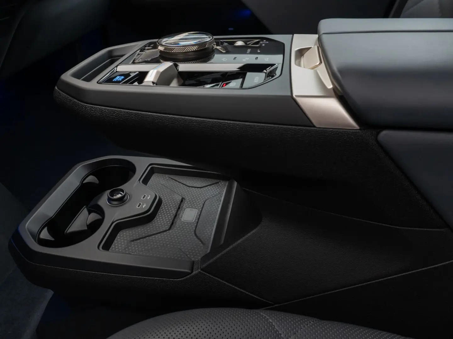 iX M60 360 Laser B&W DAB SoftCL ACC AHK 22Zoll