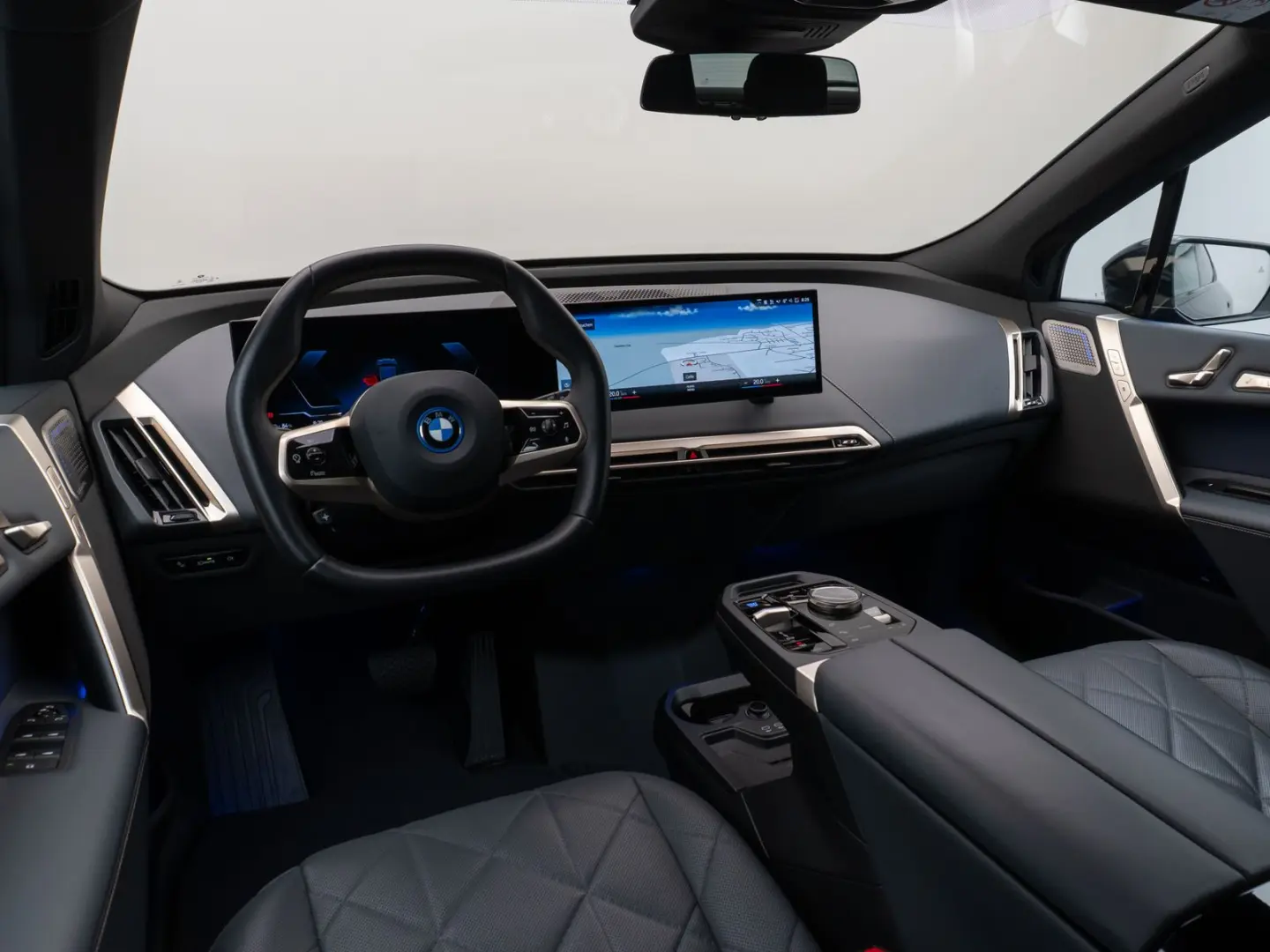 iX M60 360 Laser B&W DAB SoftCL ACC AHK 22Zoll