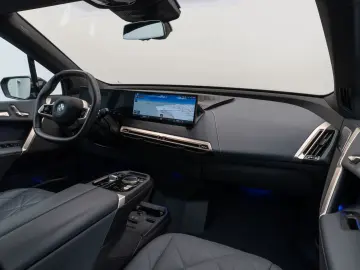 iX M60 360 Laser B&W DAB SoftCL ACC AHK 22Zoll