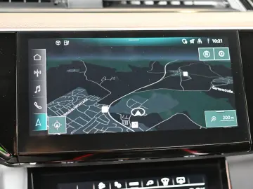 Q8 e-tron 55 Quattro Advanced S-Line Matrix 21