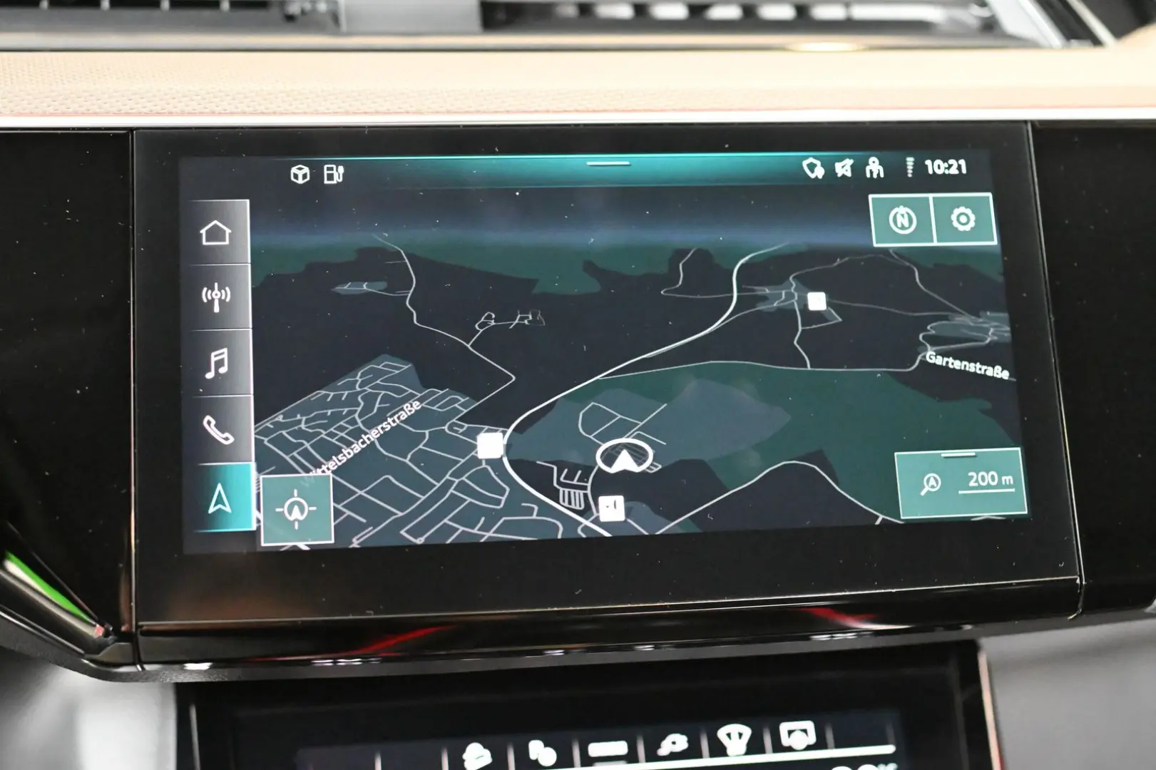 Q8 e-tron 55 Quattro Advanced S-Line Matrix 21