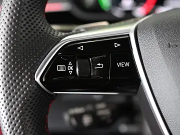 Q8 e-tron 55 Quattro Advanced S-Line Matrix 21