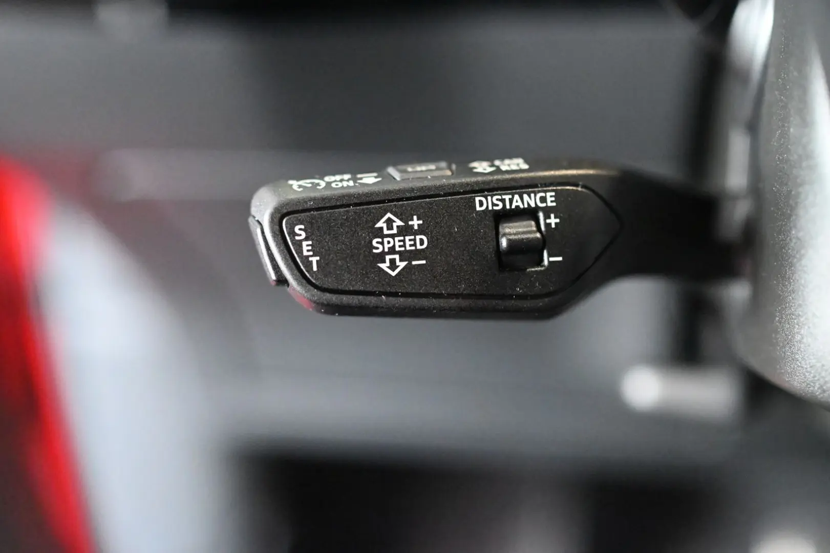 Q8 e-tron 55 Quattro Advanced S-Line Matrix 21