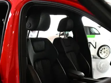 Q8 e-tron 55 Quattro Advanced S-Line Matrix 21