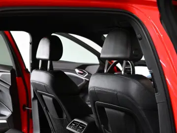 Q8 e-tron 55 Quattro Advanced S-Line Matrix 21