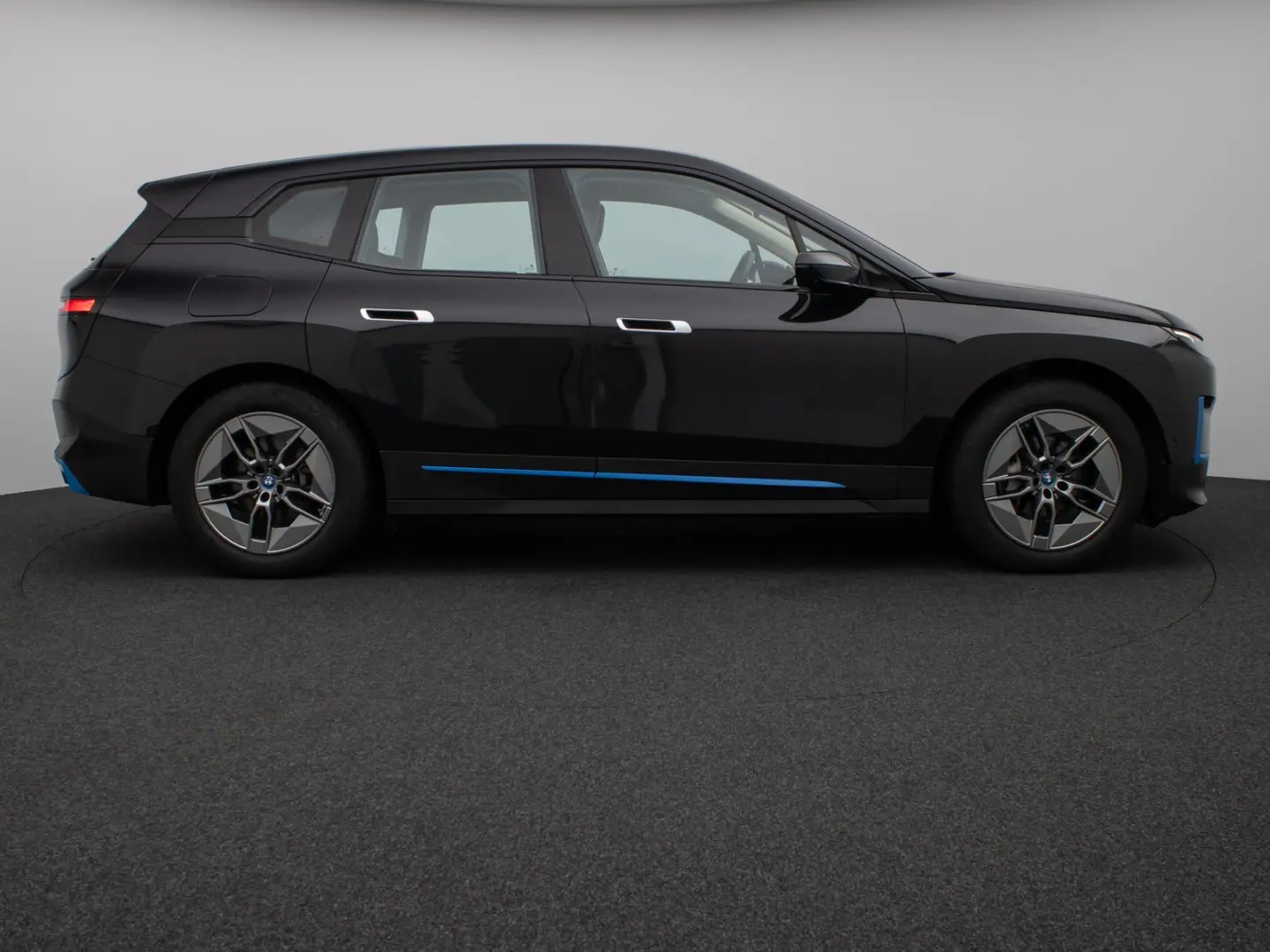 iX xD50 360 H K DAB ACC SoftCl Komfort 21Zoll