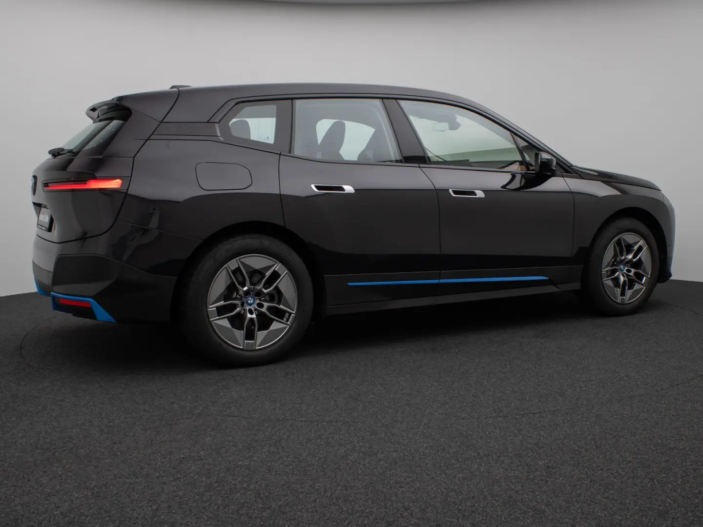 iX xD50 360 H K DAB ACC SoftCl Komfort 21Zoll