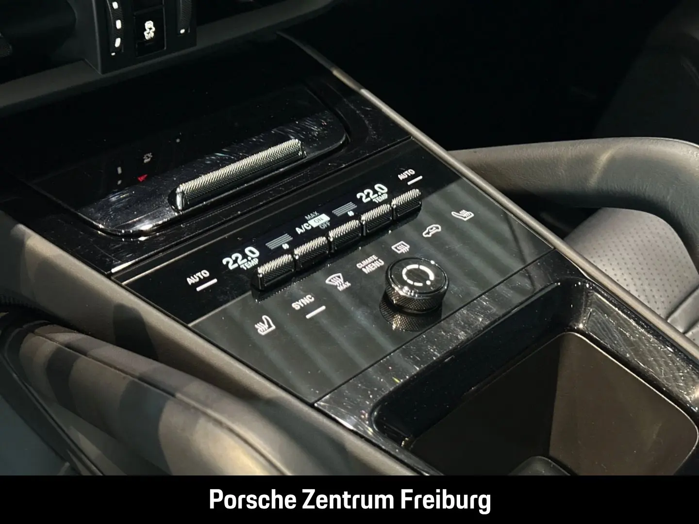 Cayenne E-Hybrid BOSE LED-Matrix InnoDrive