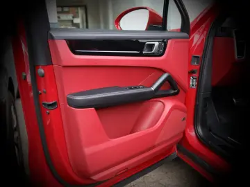 Cayenne GTS 18Wege ACC Pano 360  BOSE AHK 21