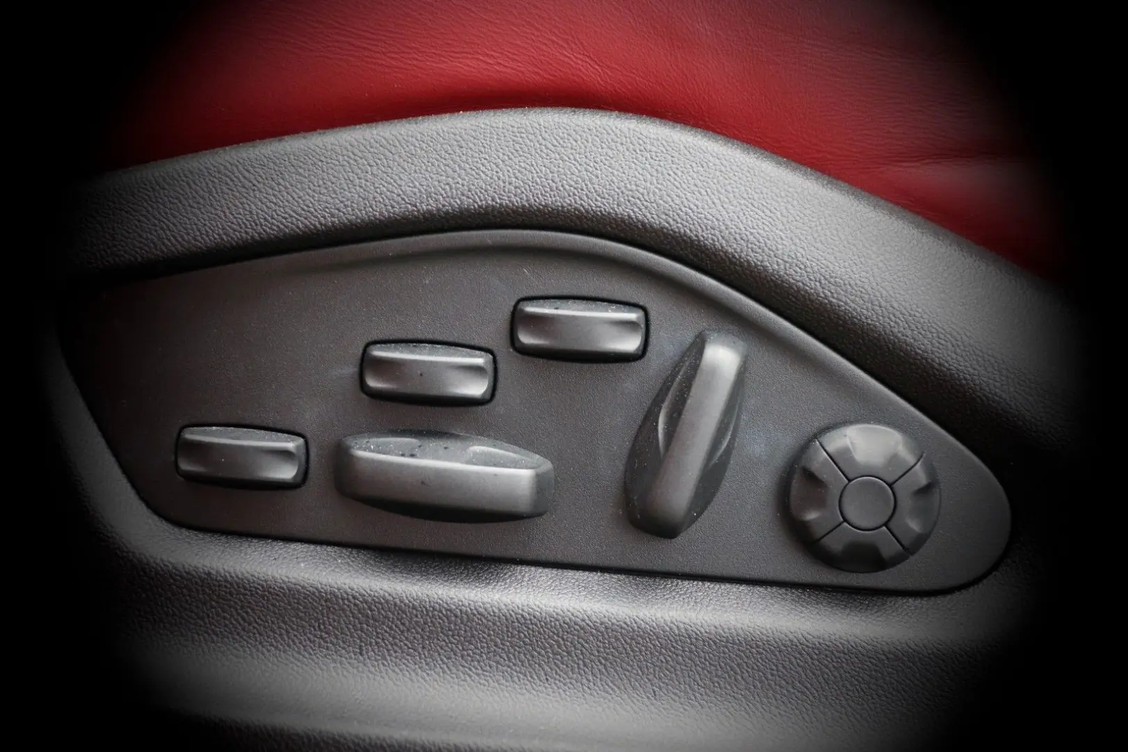 Cayenne GTS 18Wege ACC Pano 360  BOSE AHK 21