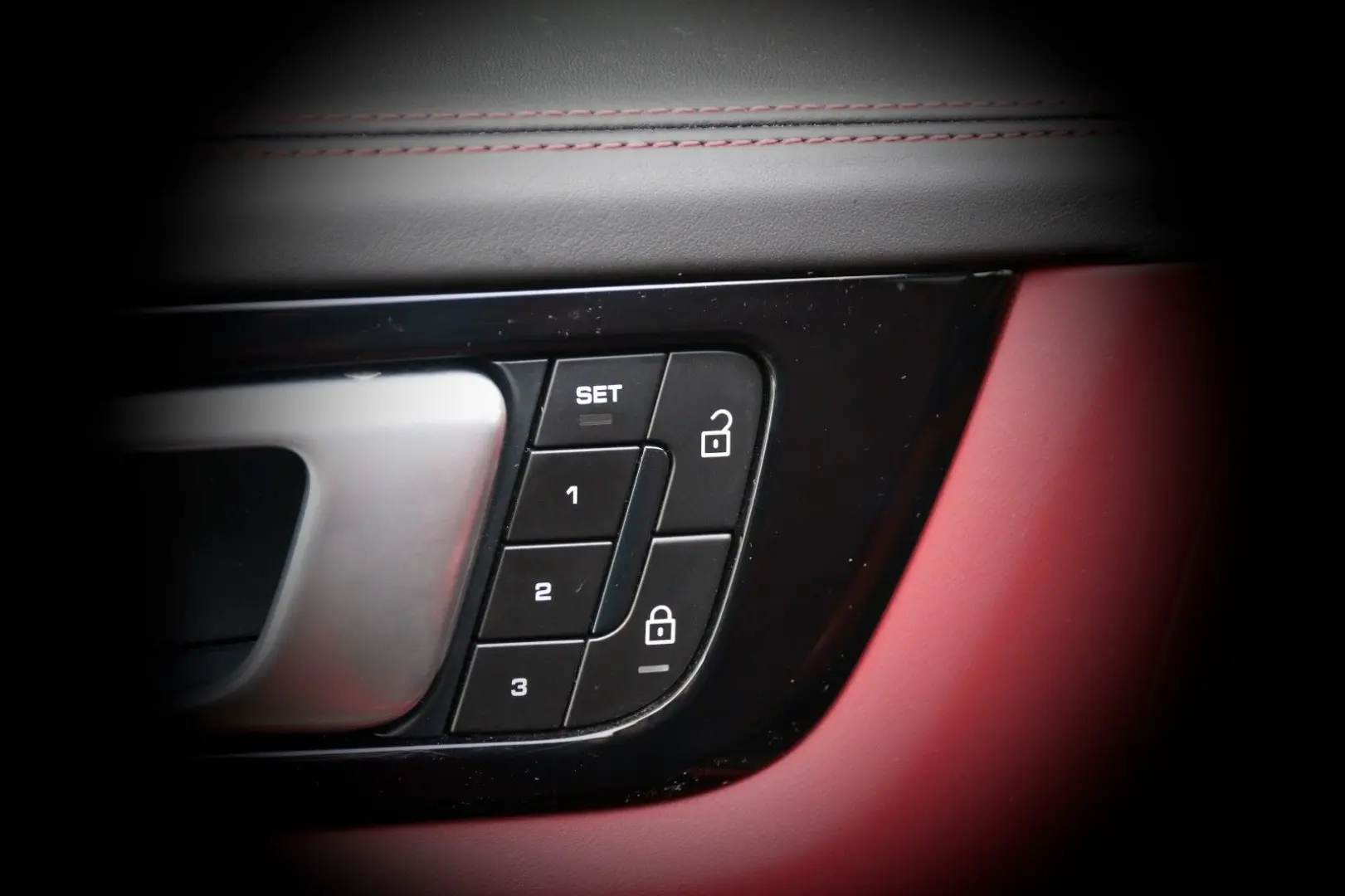 Cayenne GTS 18Wege ACC Pano 360  BOSE AHK 21