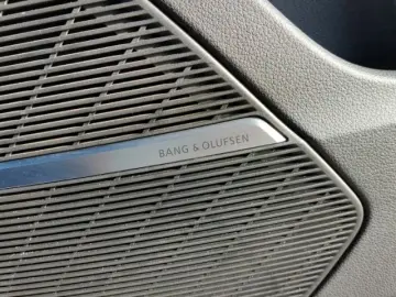 SQ8 4.0 TFSI MATRIX STANDH B&O LEDER