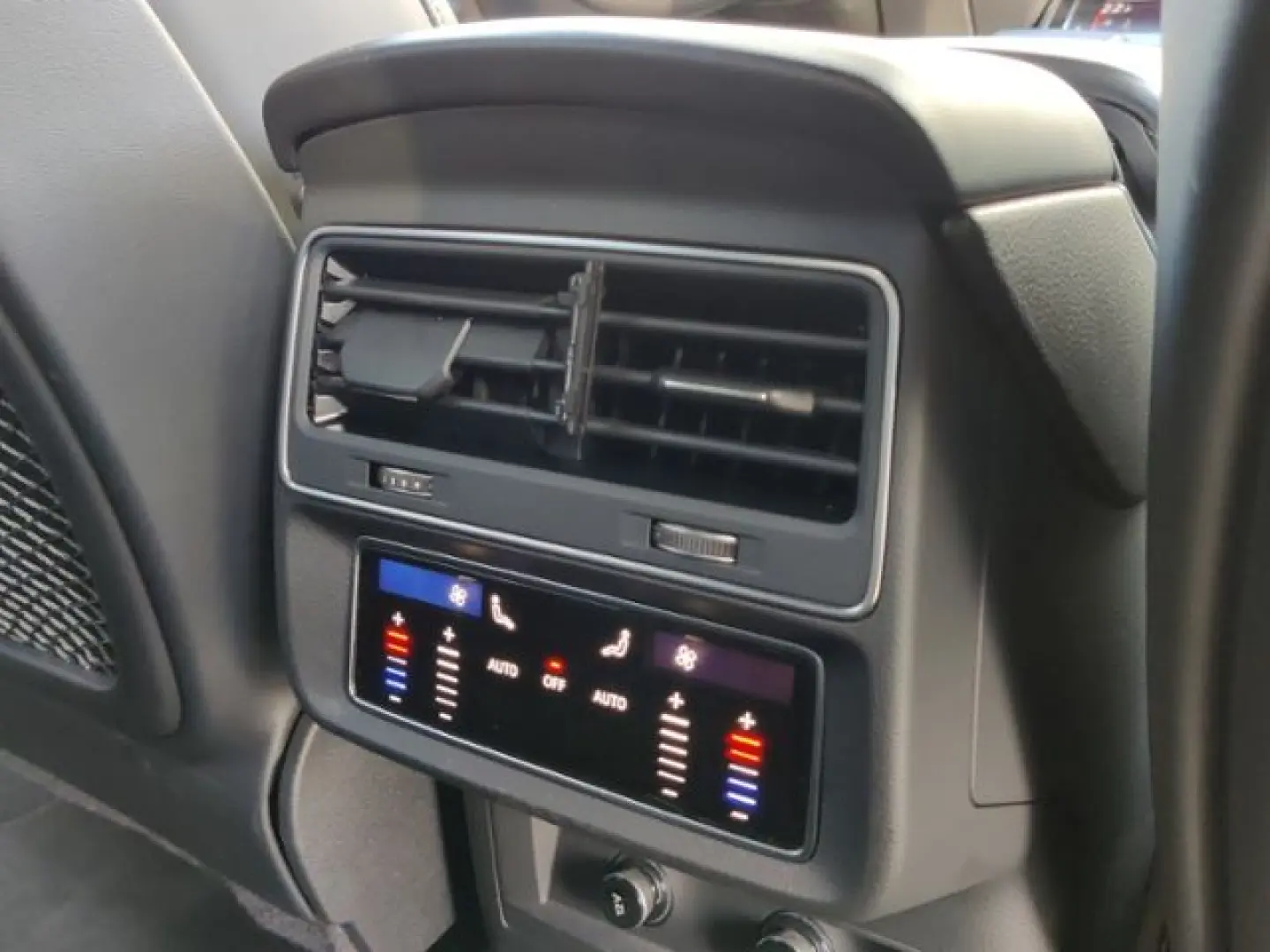 SQ8 4.0 TFSI MATRIX STANDH B&O LEDER