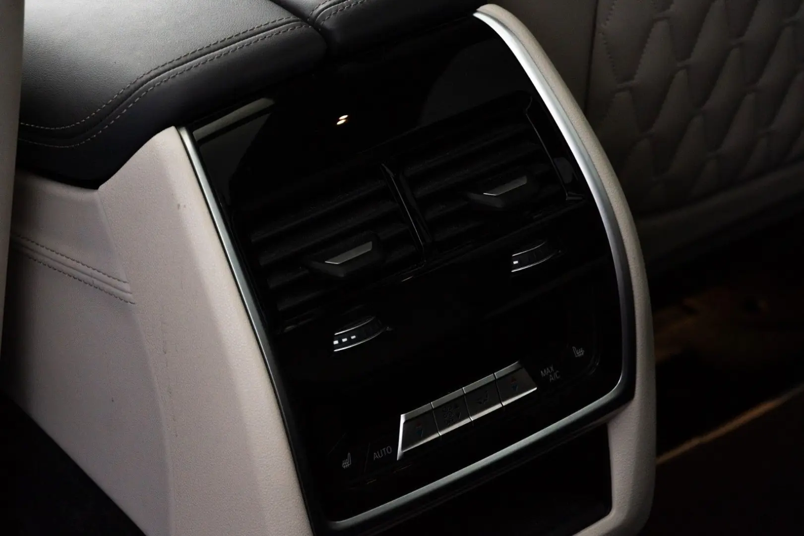 X7 M60i EX.DRIVE PRO.SOFTCL.LUFTF.360 .AHK.5 100