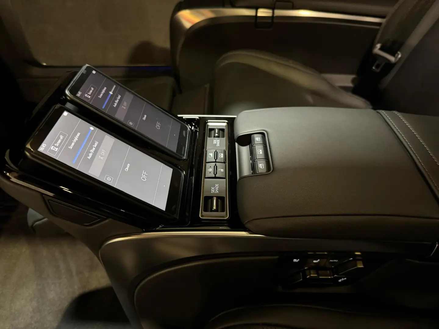 Lexus LM LEXUS LM 350H AWD LUXURY 4 loc