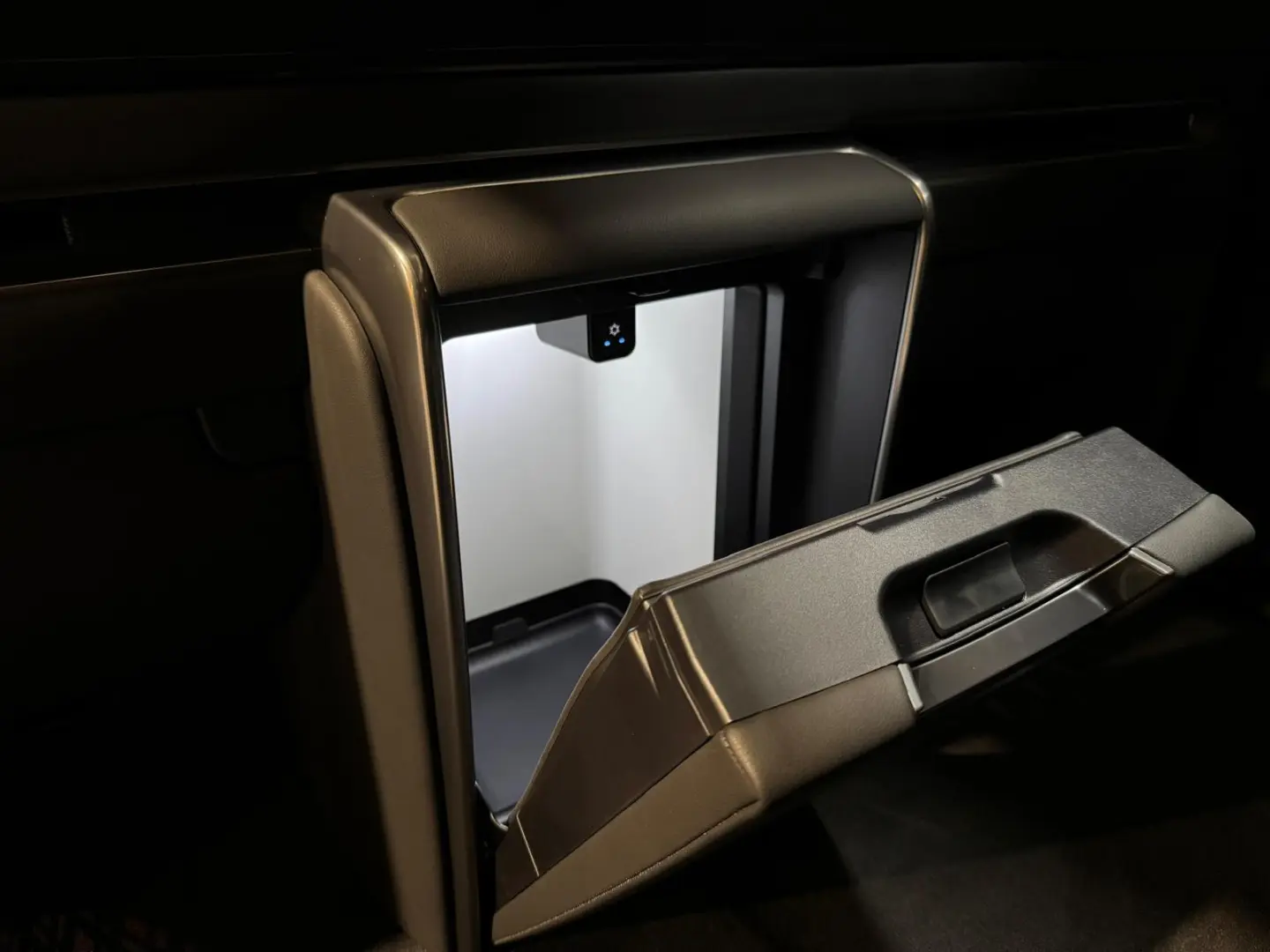 Lexus LM LEXUS LM 350H AWD LUXURY 4 loc