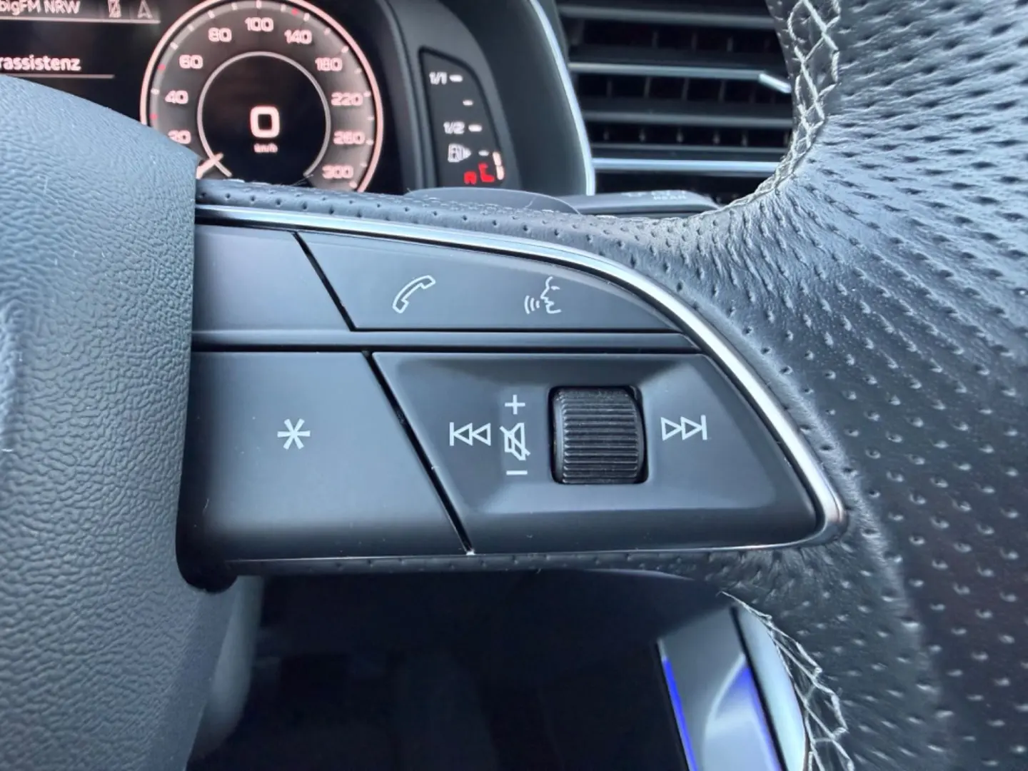 Q7 55 TFSI e  S line Matrix-Laser Luft B&O Pano