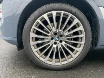 X7 xDr40d LCProf HUD PANO ACC StandHZG Leder Mem