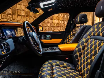 Rolls-Royce Cullinan SERIES II FACELIFT BESPOKE STOCK