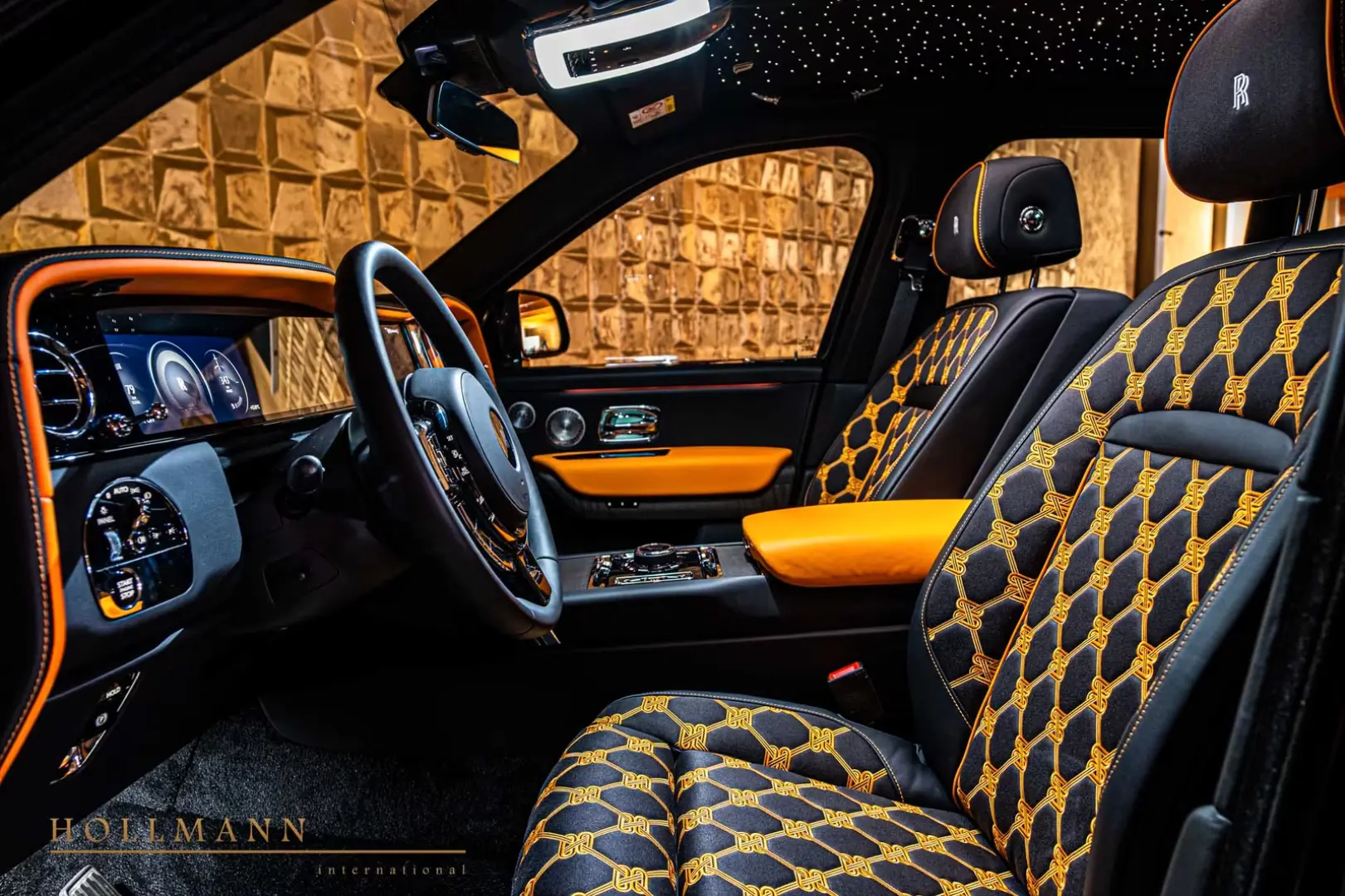 Rolls-Royce Cullinan SERIES II FACELIFT BESPOKE STOCK