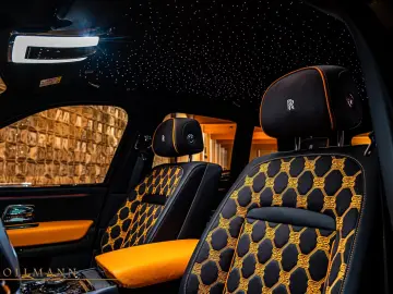 Rolls-Royce Cullinan SERIES II FACELIFT BESPOKE STOCK