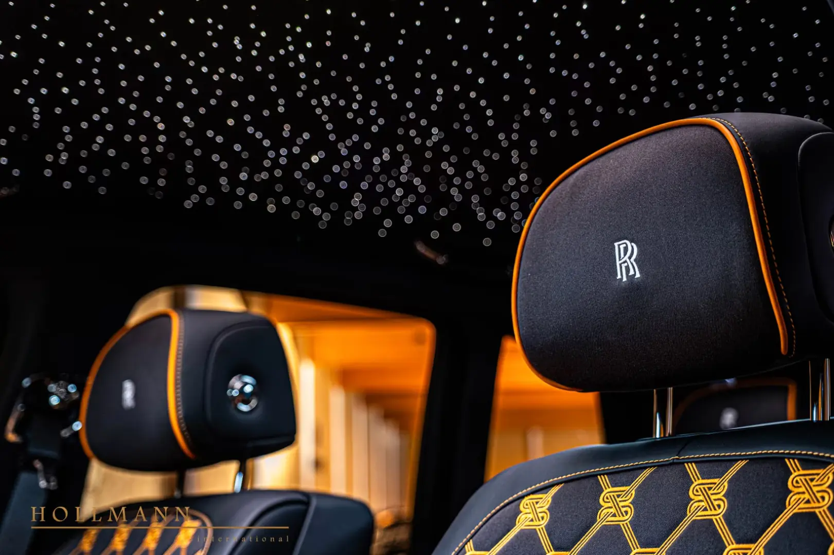 Rolls-Royce Cullinan SERIES II FACELIFT BESPOKE STOCK