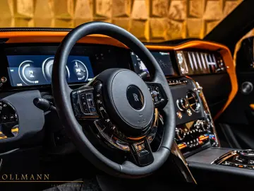 Rolls-Royce Cullinan SERIES II FACELIFT BESPOKE STOCK