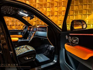 Rolls-Royce Cullinan SERIES II FACELIFT BESPOKE STOCK
