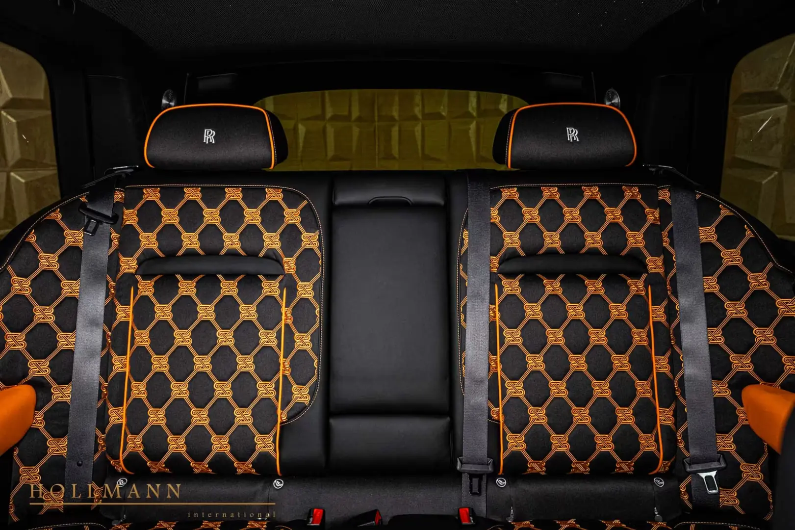 Rolls-Royce Cullinan SERIES II FACELIFT BESPOKE STOCK