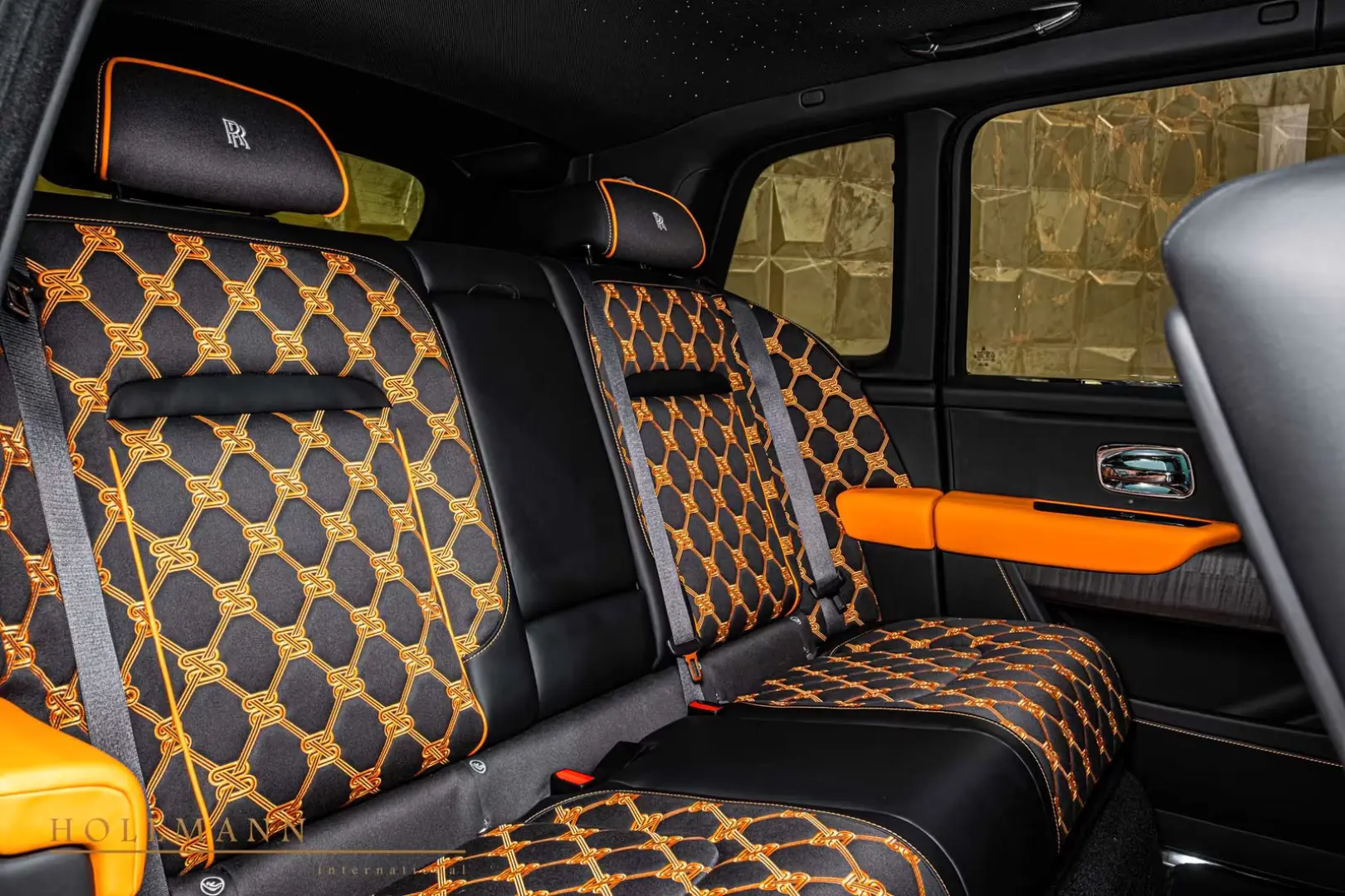 Rolls-Royce Cullinan SERIES II FACELIFT BESPOKE STOCK