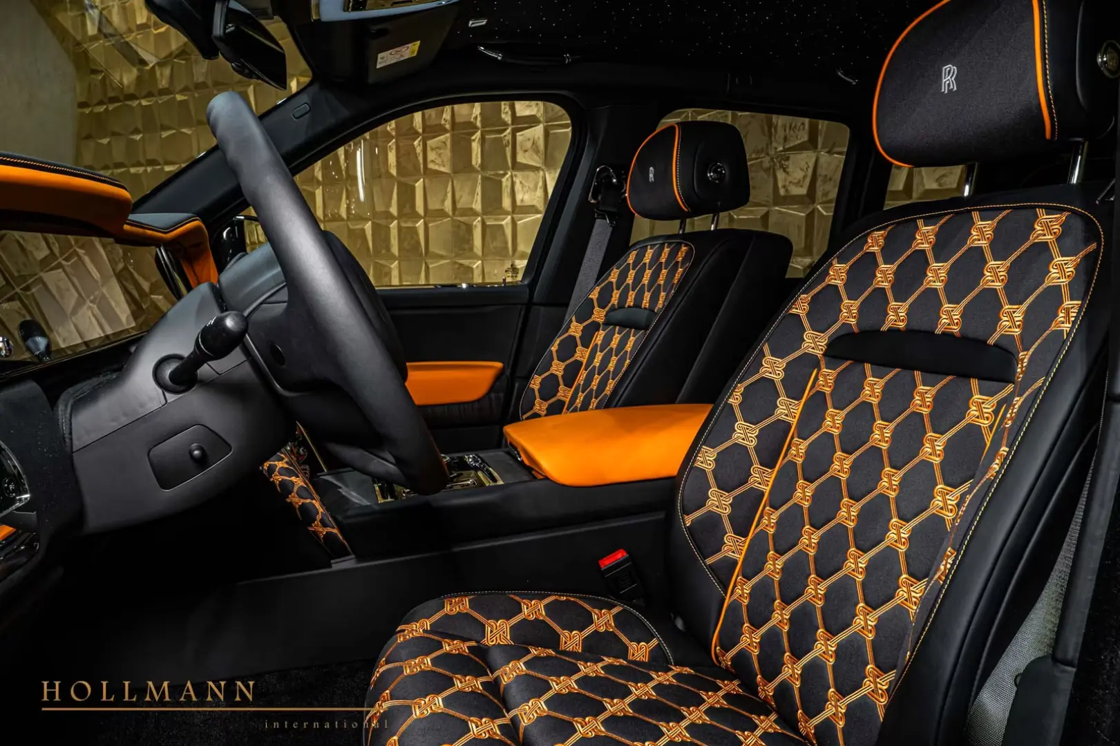 Rolls-Royce Cullinan SERIES II FACELIFT BESPOKE STOCK