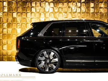 Rolls-Royce Cullinan SERIES II FACELIFT BESPOKE STOCK