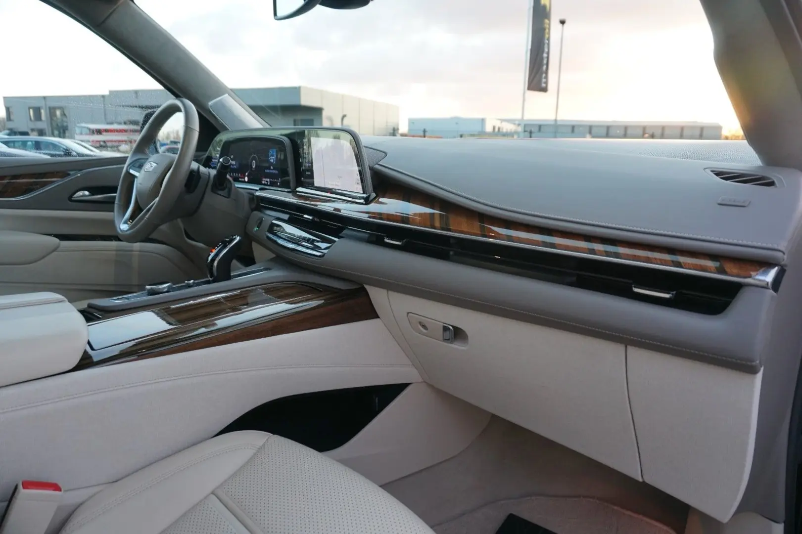 Escalade Platinum ESV 6.2l V8 7-Si Lang HUD MWST